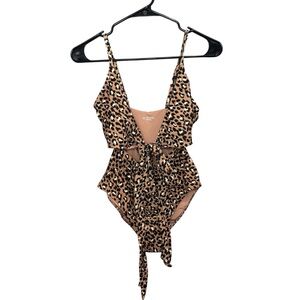 Aerie size small women’s cheetah print one piece swimsuit